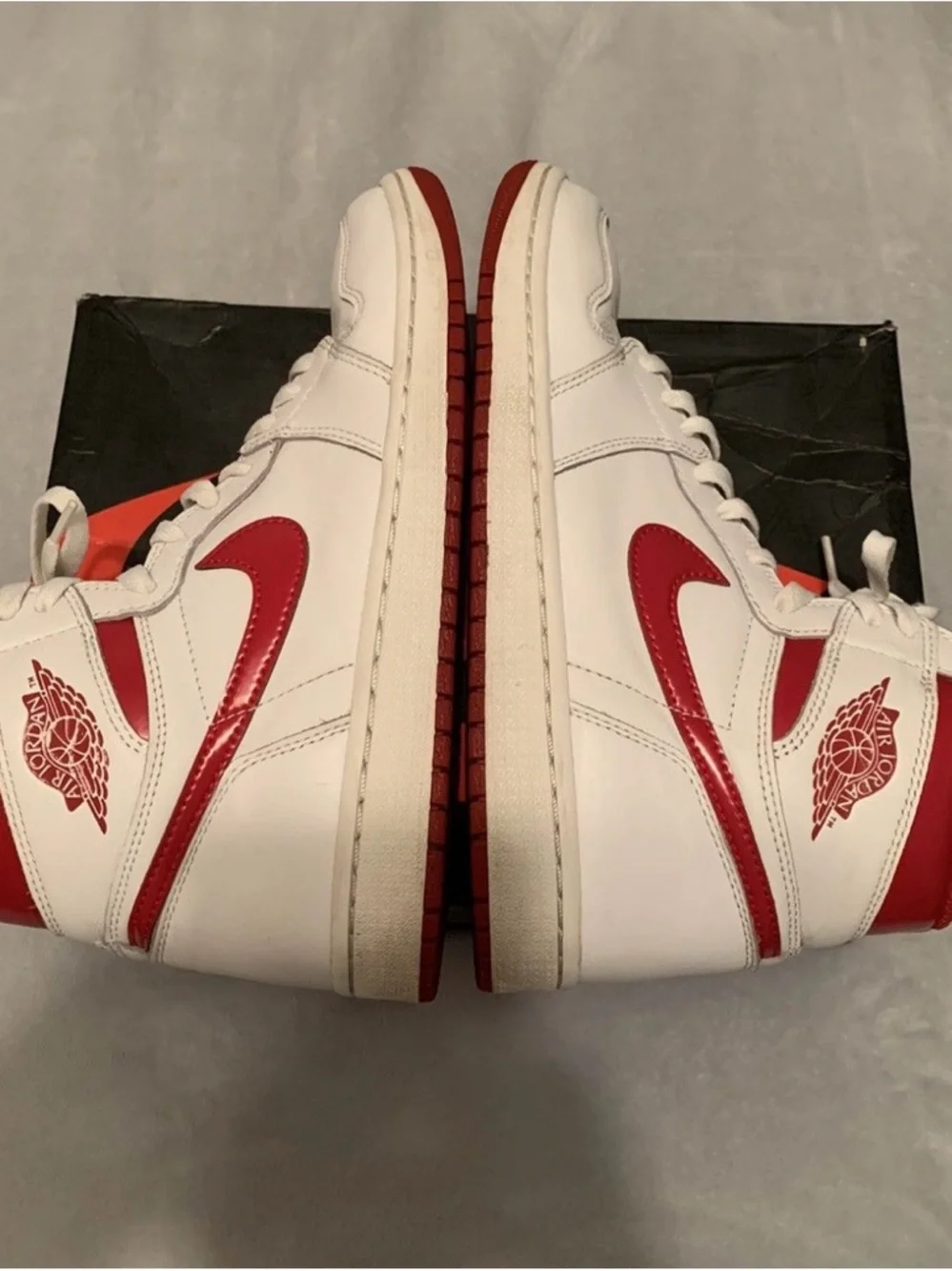 Jordan 1 Retro High OG Metallic Red 2017  Size 9
